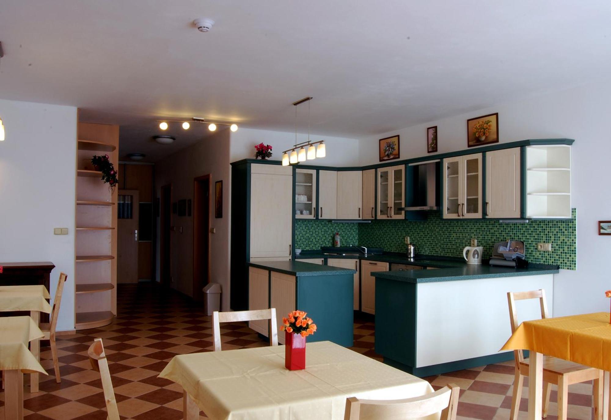 Pension Camp Prager Экстерьер фото