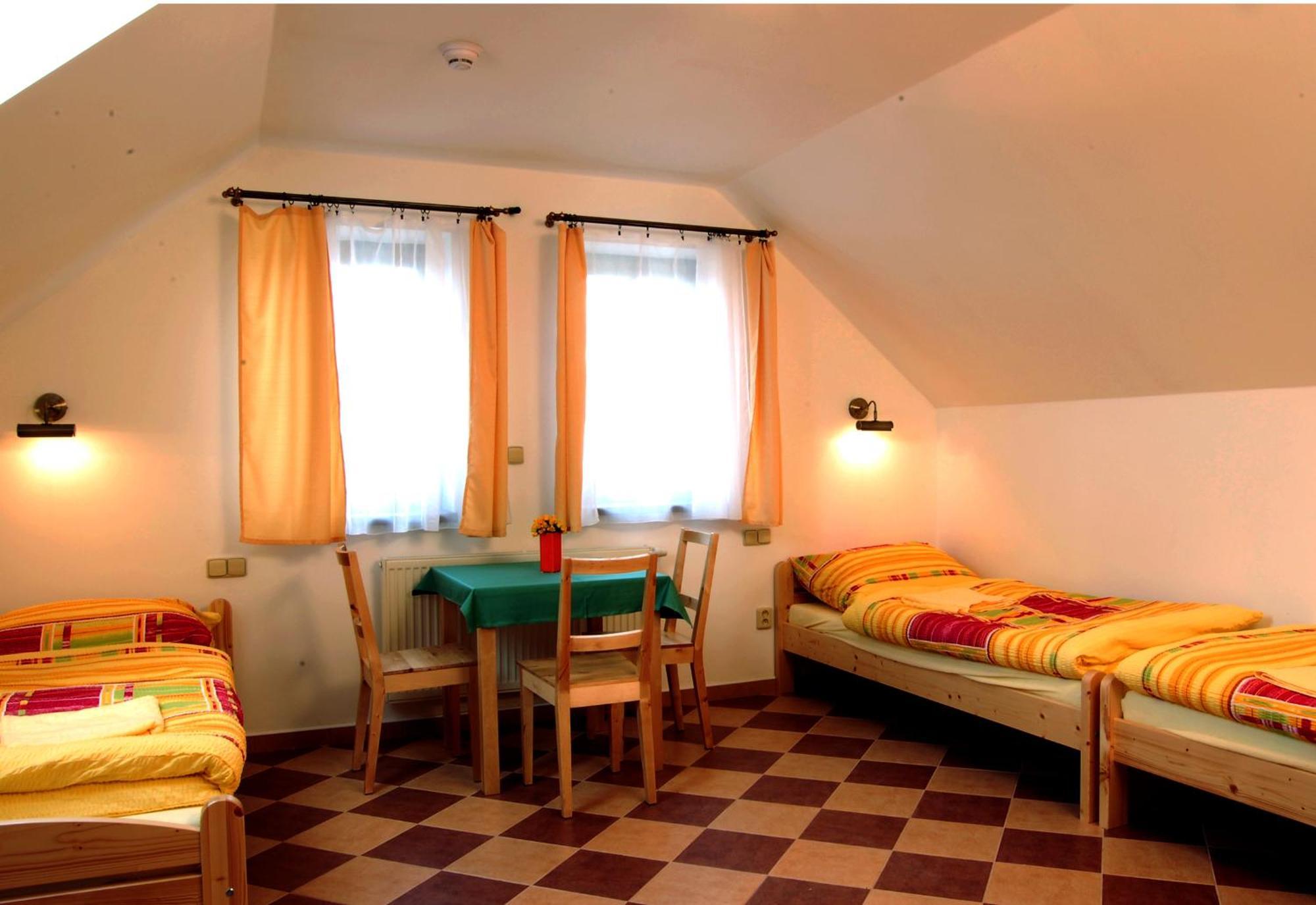 Pension Camp Prager Экстерьер фото