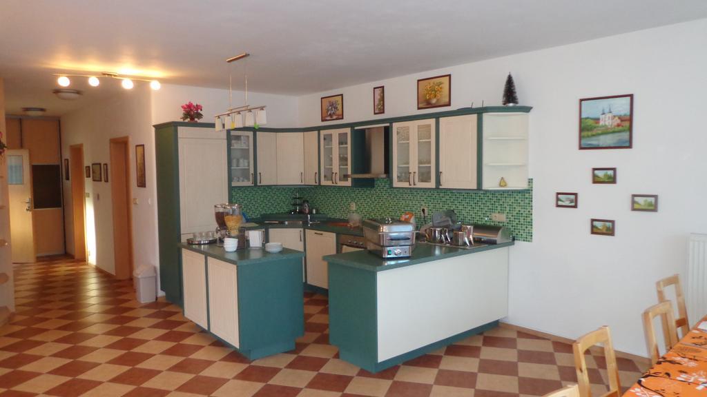 Pension Camp Prager Экстерьер фото