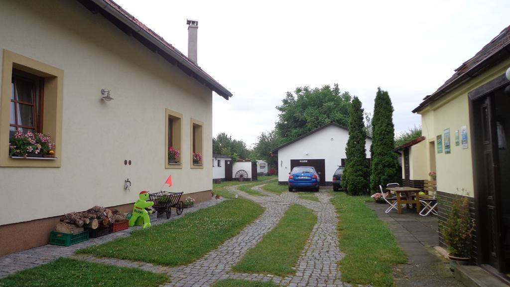 Pension Camp Prager Экстерьер фото