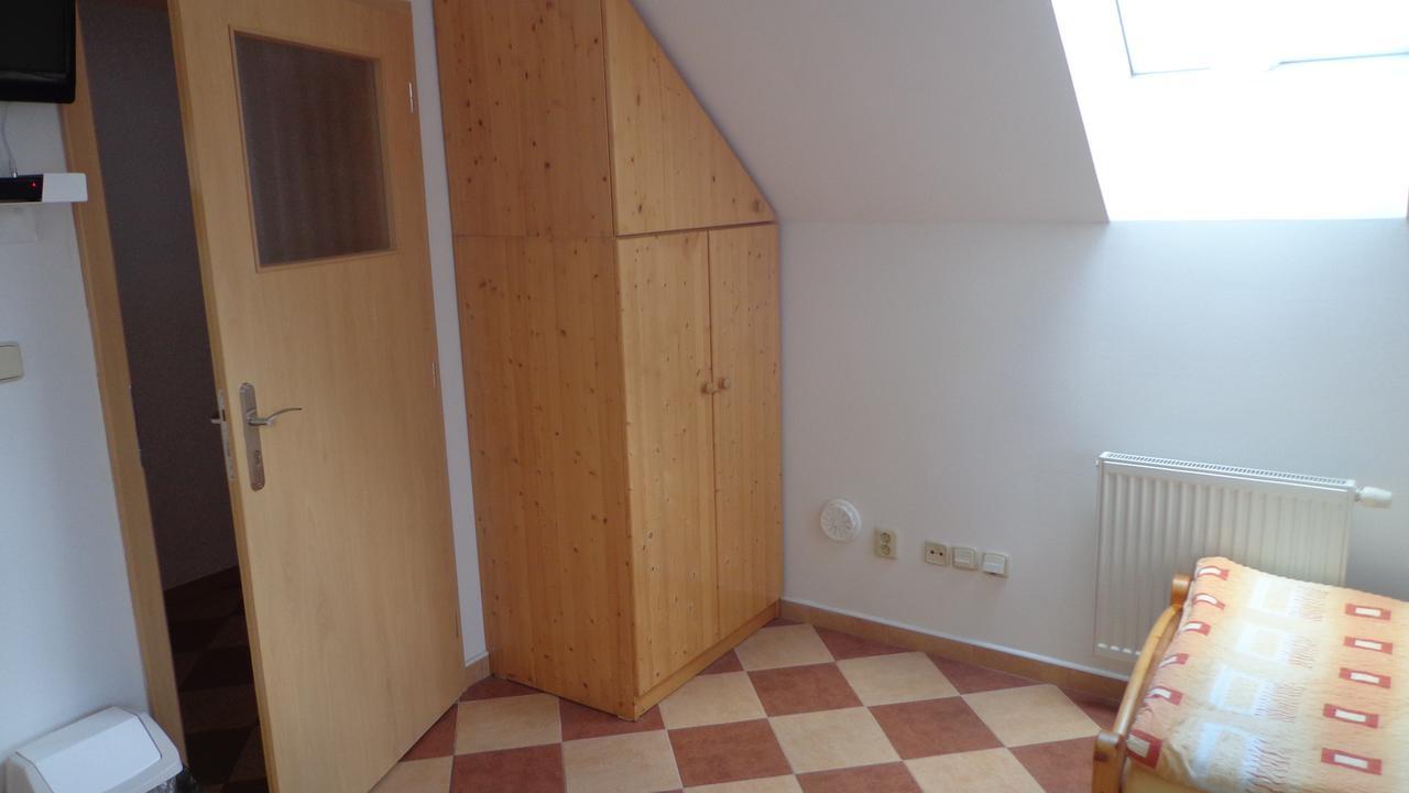 Pension Camp Prager Экстерьер фото